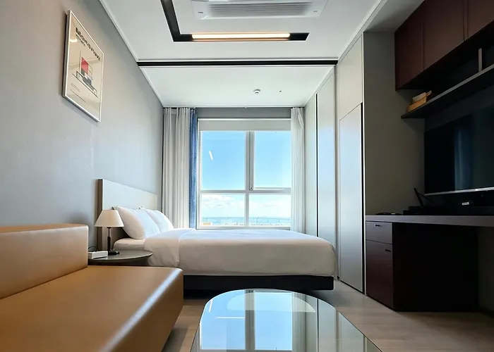 Aparthotel Nampo Premier
