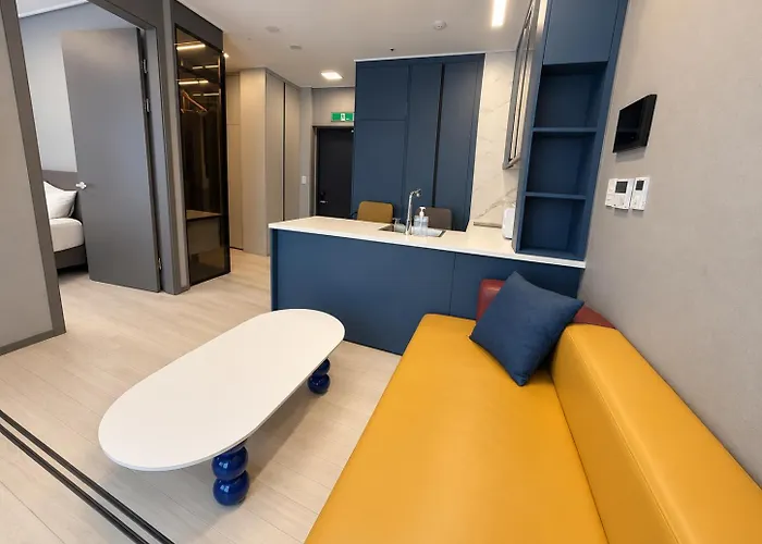 Aparthotel Nampo Premier 3*
